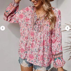 ❤️HP❤️ Boho Tie Neck Floral Print Blouse (NWOT)